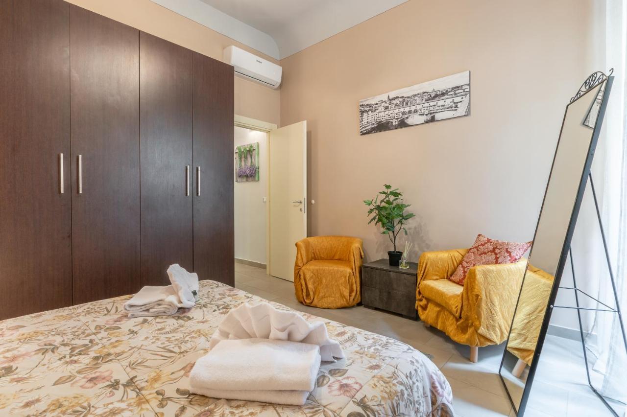 Pinzochere Artistic For Family Apartment