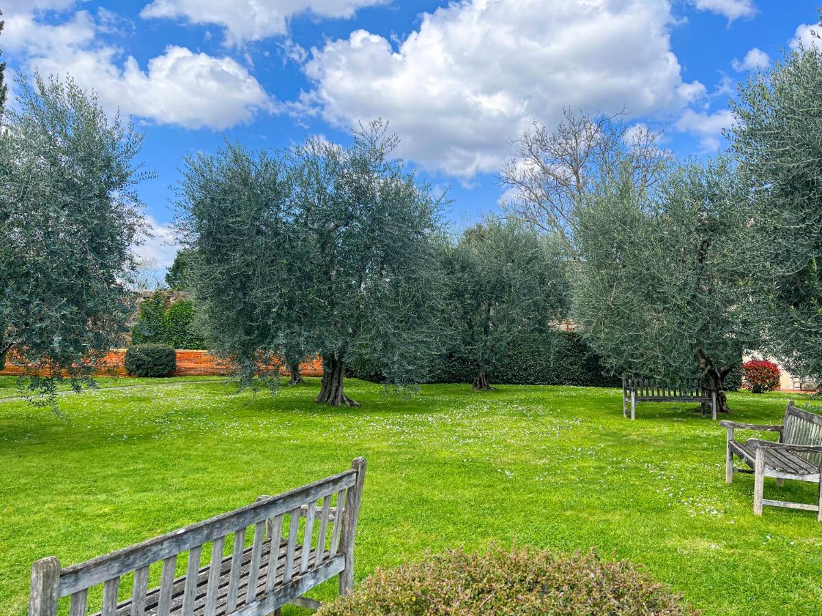 Paradise Convent Florence