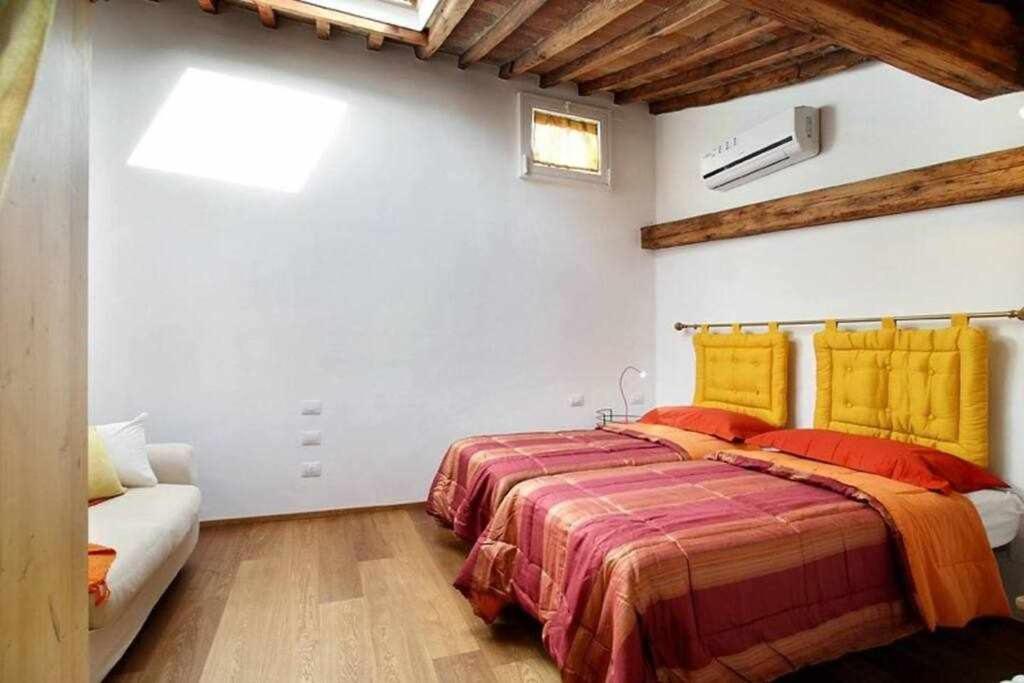 Apartment In Via Giuseppe Verdi *