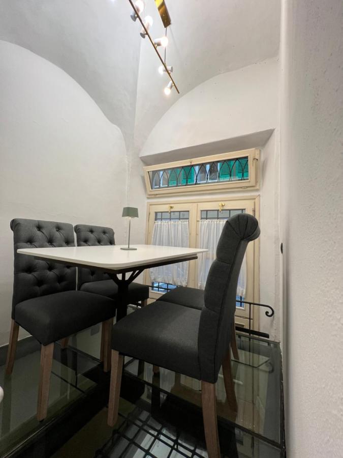 Apartment Unique And Antique Florence