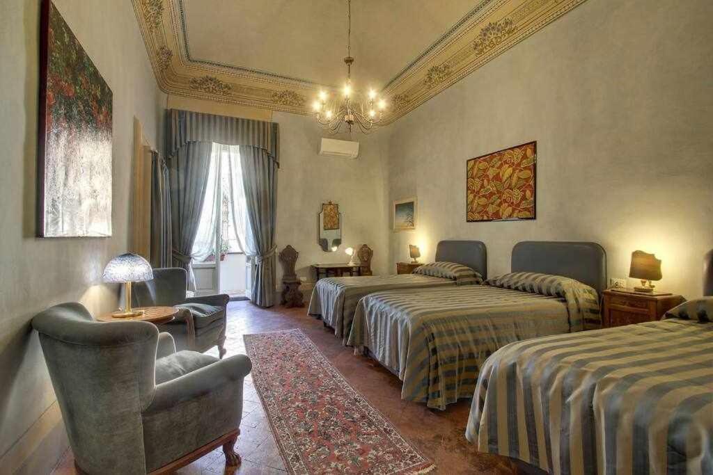 Salvemini Elegant Close To Piazza Santa Croce Apartment Florence