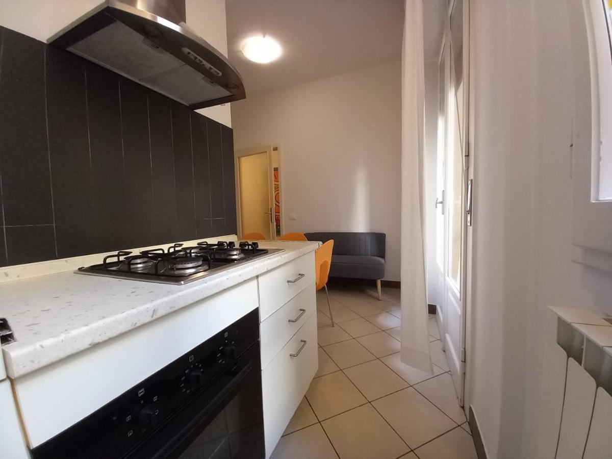 Guicciardini Second Floor Apartment Florence