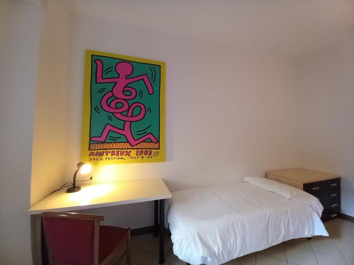 Guicciardini Second Floor Apartment Florence
