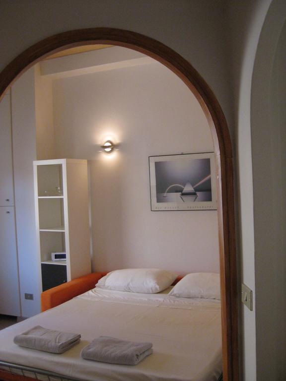 Ponte Vecchio Studio Apartment Florence