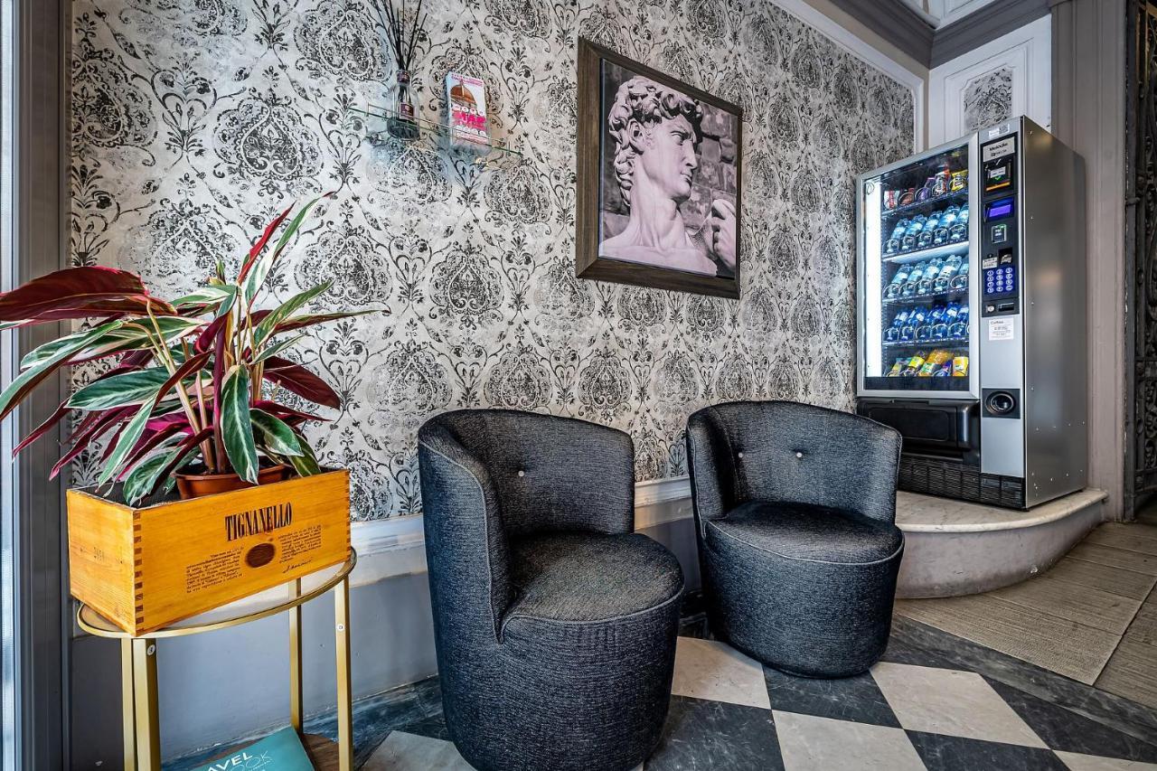 Martelli 6 & Couette-café 3*