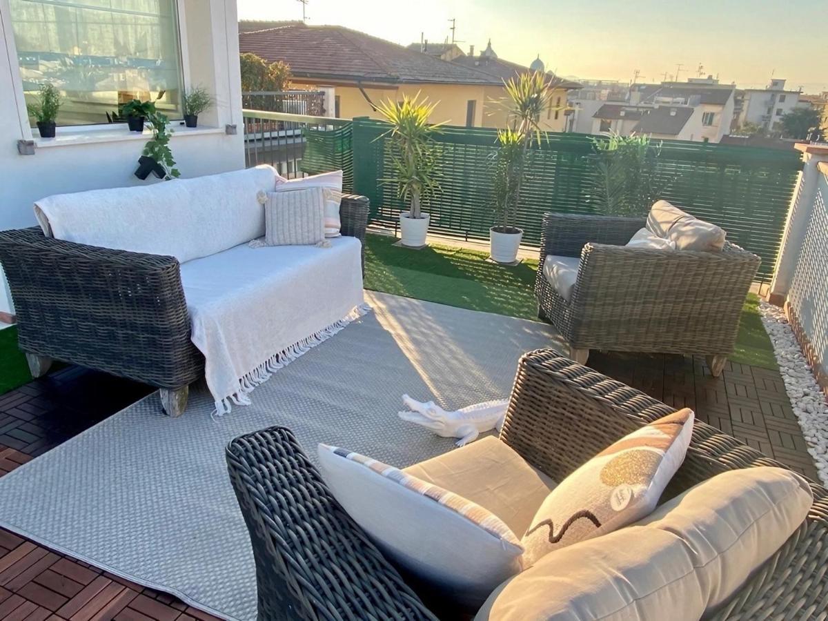 Apartment Rilassante Superattico Con Viste Sulle Coline E Jacuzzi - Perfetta Fuga Romantica Florence
