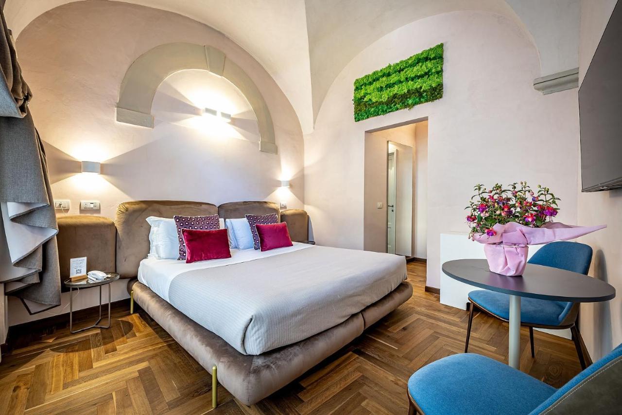 Hotel La Scaletta Al Ponte Vecchio Florence