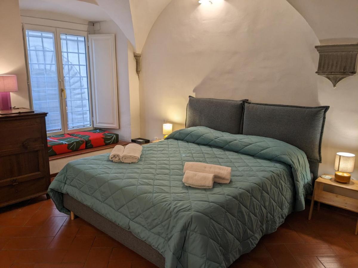 Miriam - Sweet Dreams In Appartement Florence