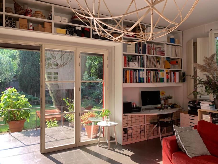 Casa Nel Verde Con Giardino E Posto Auto Holiday home