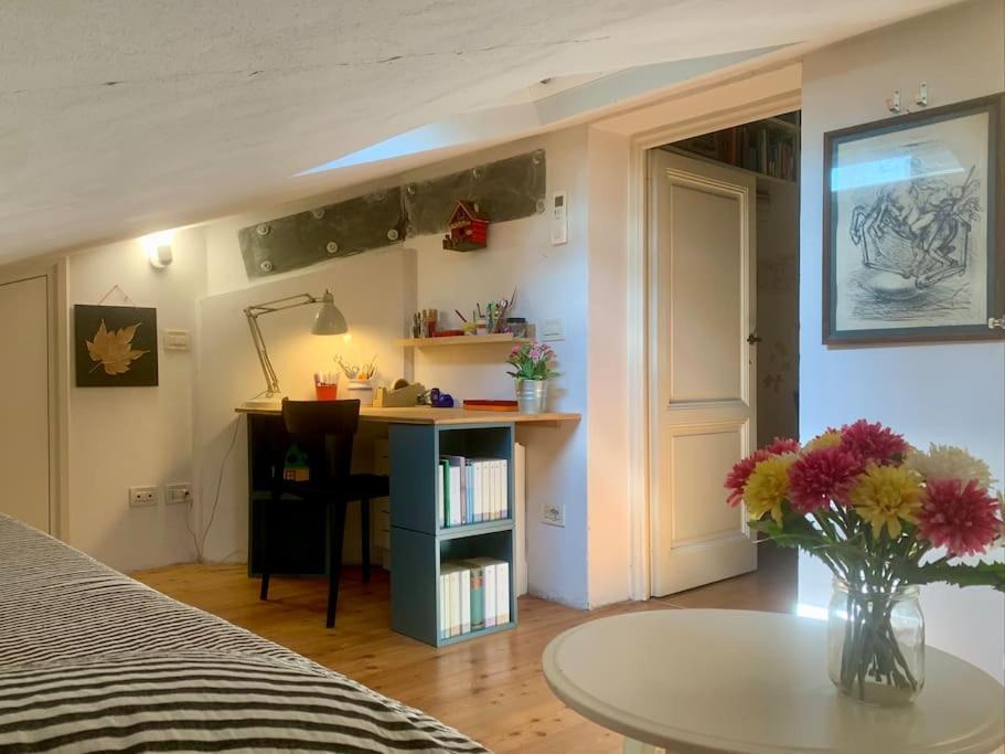 Casa Nel Verde Con Giardino E Posto Auto Holiday home *