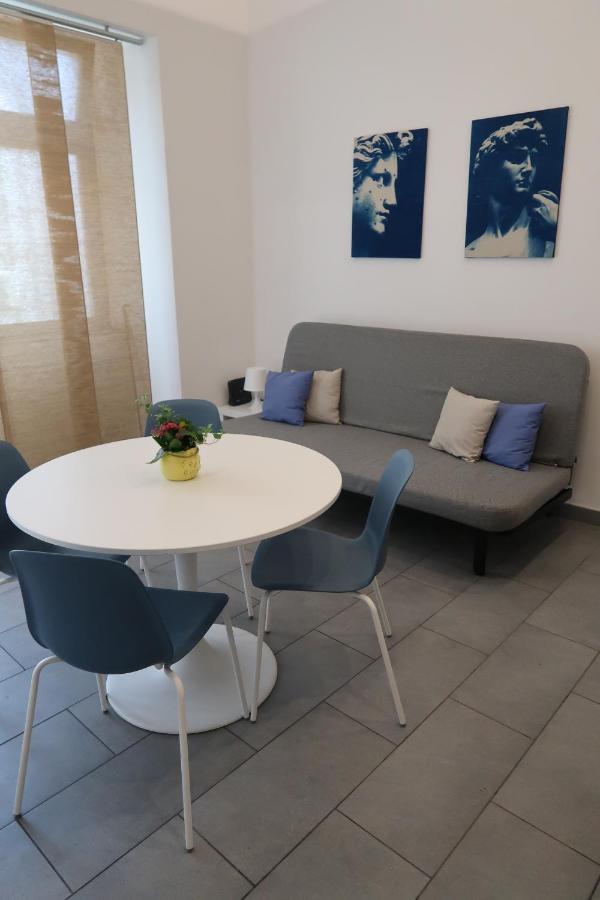 Apartment Blue Florence