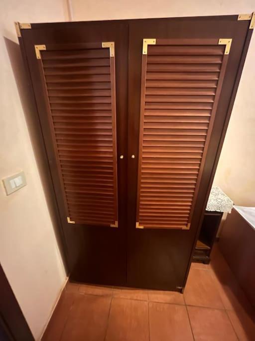 Very Central-100mt From Train Station Appartement *