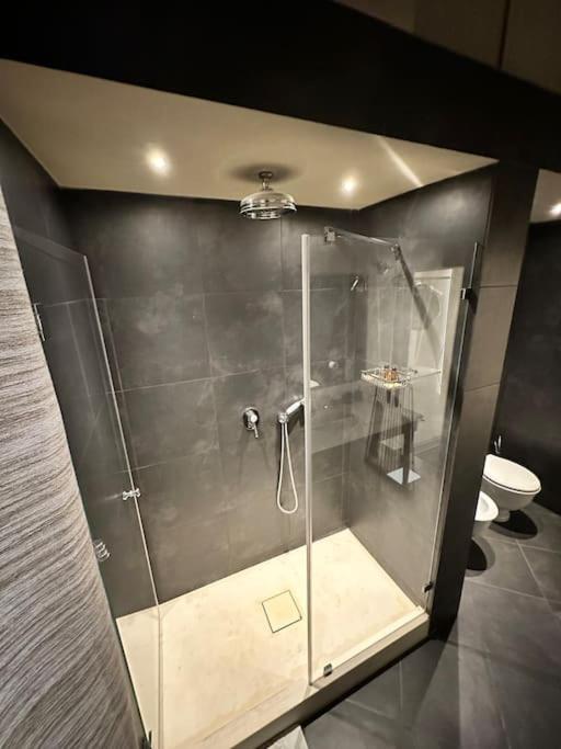 Apartment Lambe Next To Ponte Vecchio And Uffizi - Lovetheapartments *