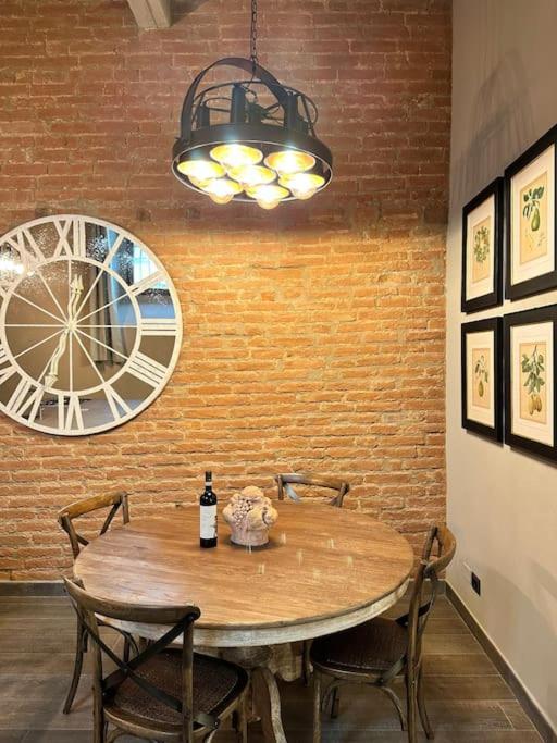 Lambe Next To Ponte Vecchio And Uffizi - Lovetheapartments Apartment