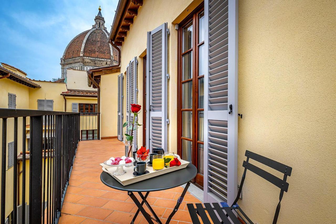 Top Floor With Duomo View Florence