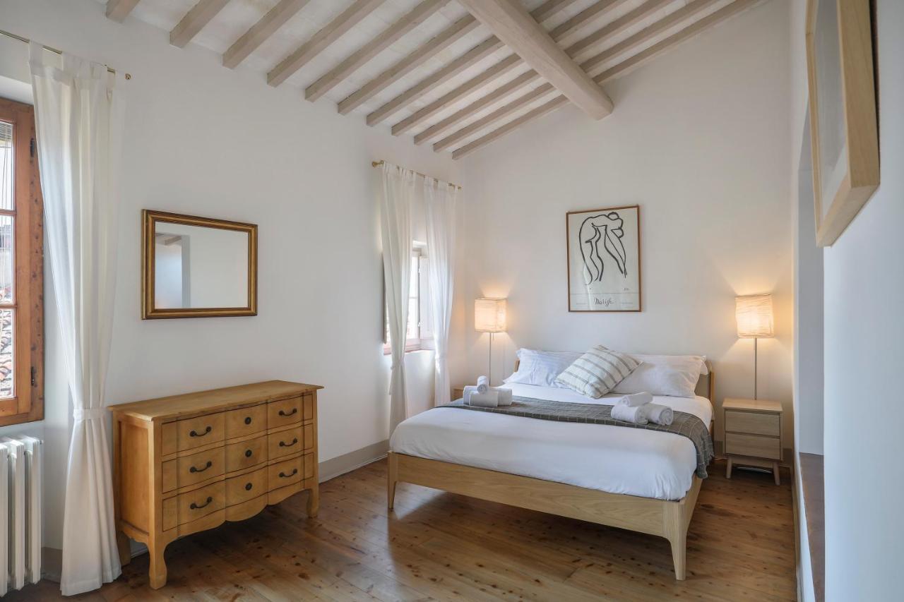 Apartment Panoramic Loft With Terrace Near Ponte Vecchio Florence