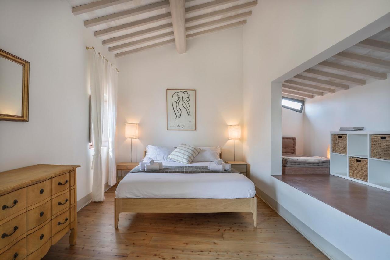 Apartment Panoramic Loft With Terrace Near Ponte Vecchio Florence