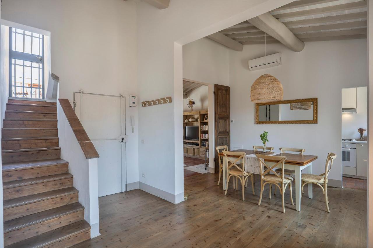 Panoramic Loft With Terrace Near Ponte Vecchio