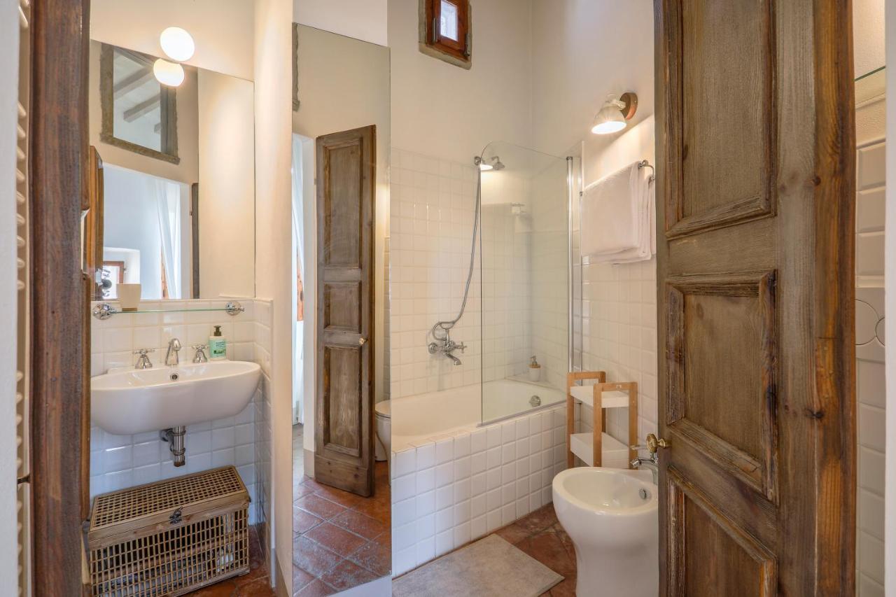 Panoramic Loft With Terrace Near Ponte Vecchio