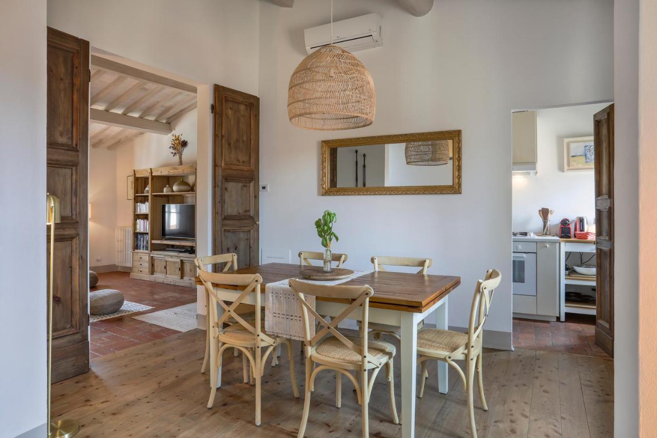Panoramic Loft With Terrace Near Ponte Vecchio *