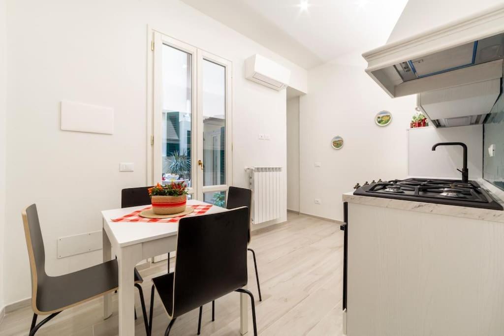 Casa Lorenzo With A Quiet Tiny Patio Appartement *