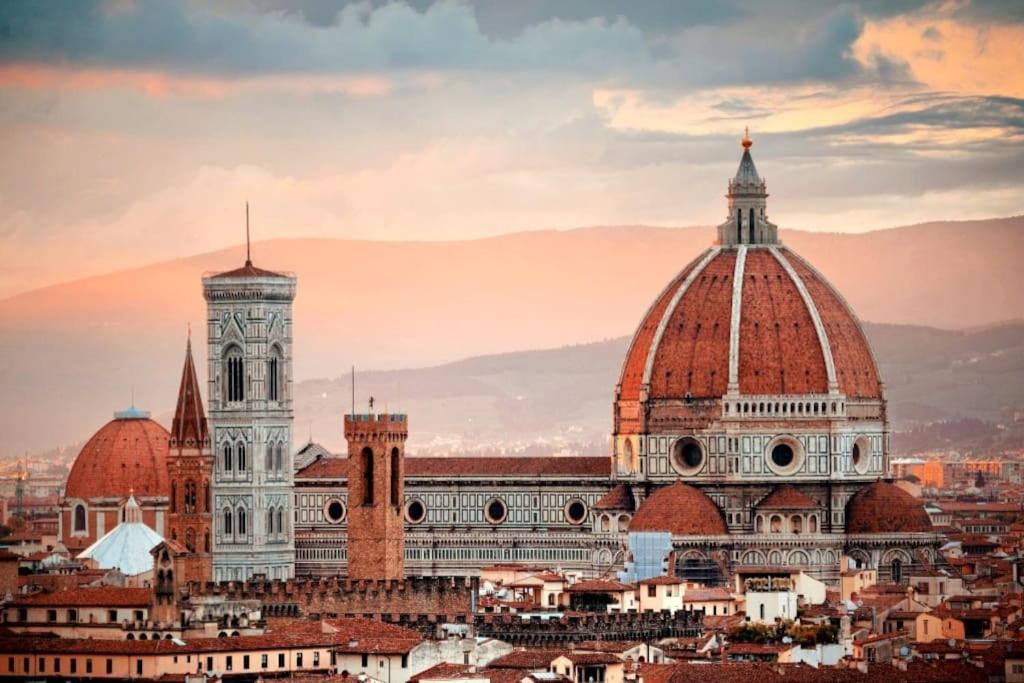 Uffizi Gallery In The Heart Of The Florence