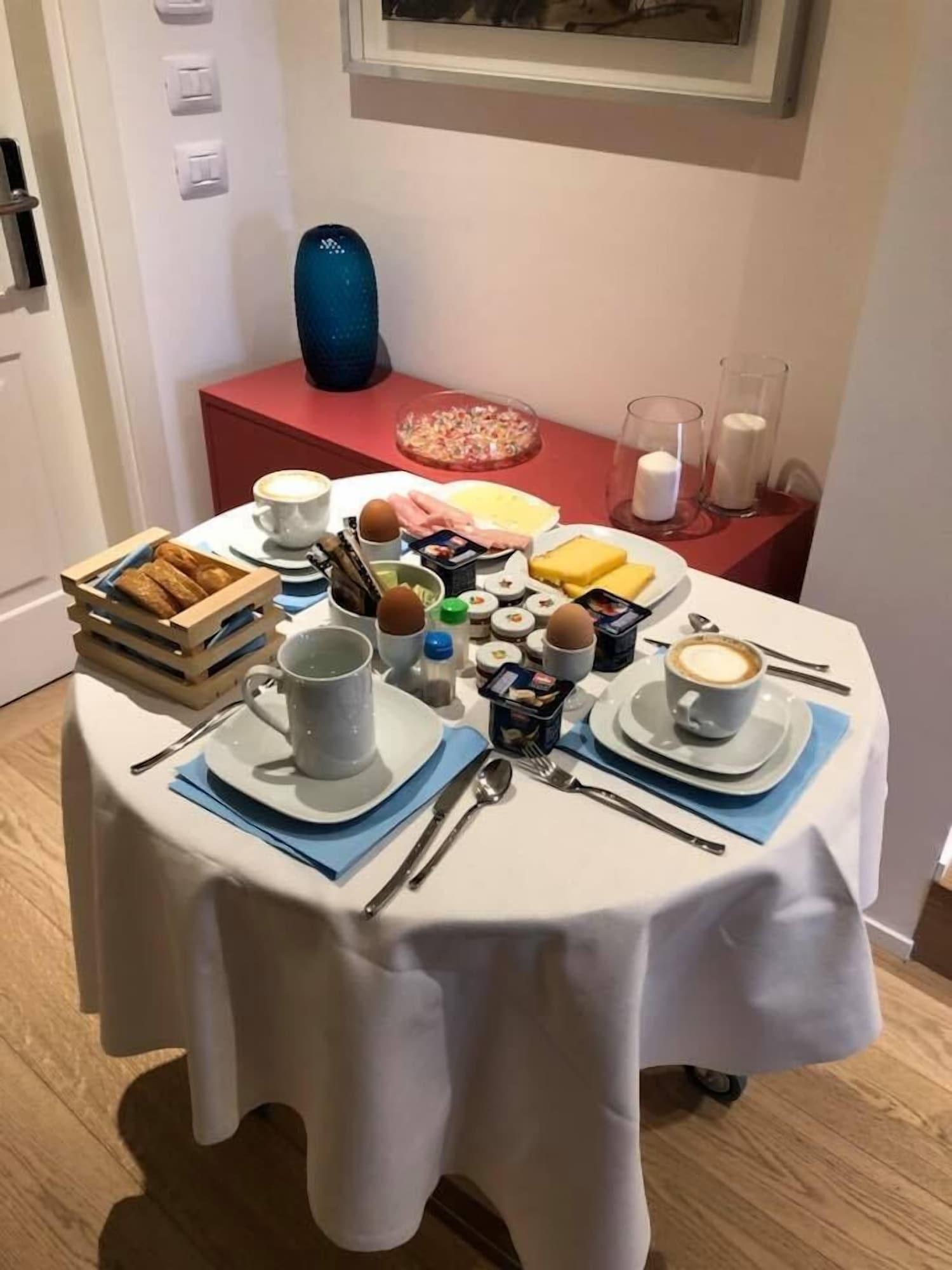 Lorena Bed & Breakfast 3*