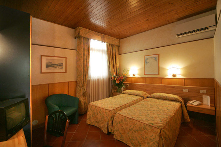 Grifone - Meetings & 4* Florence