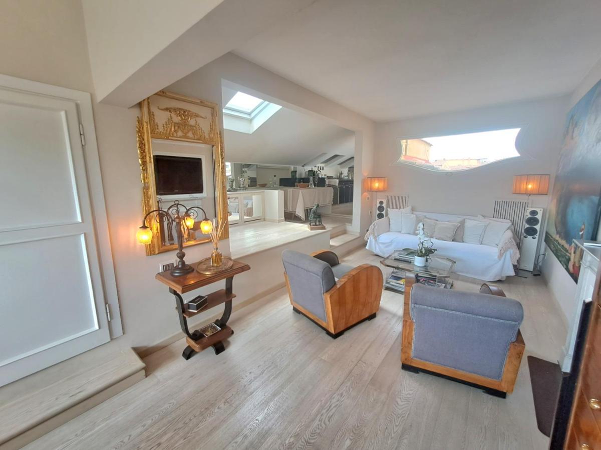 Penthouse View * Florence