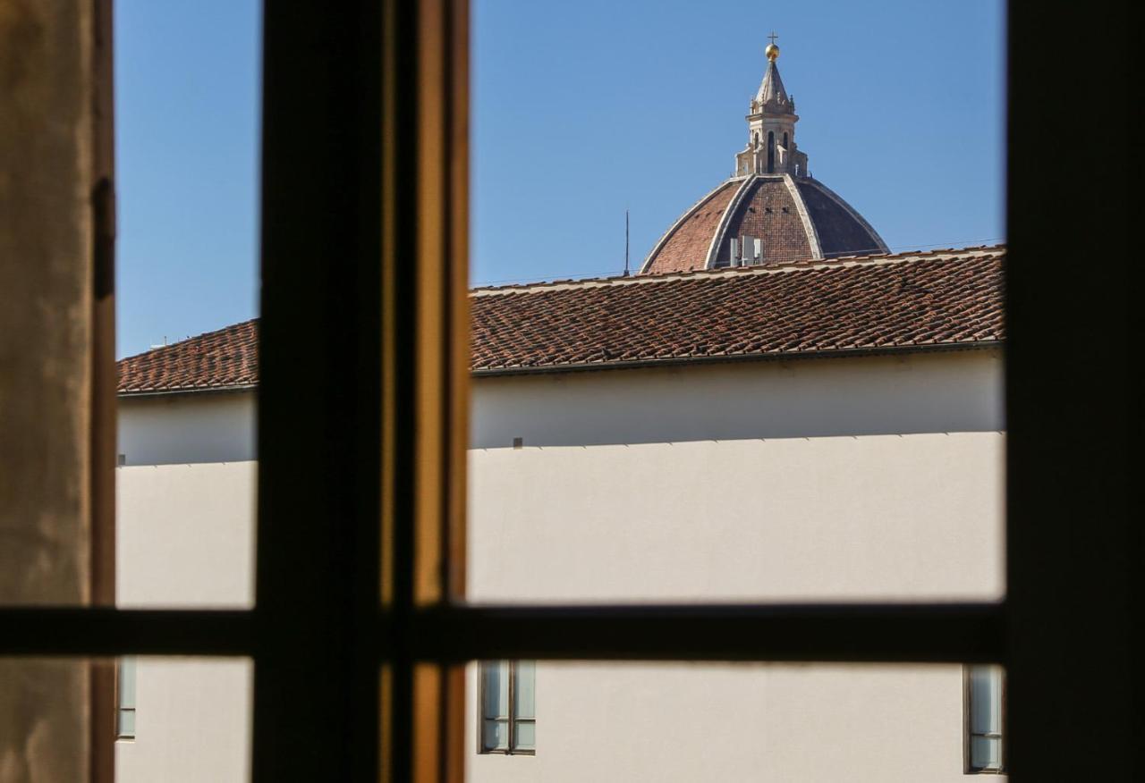 Florence- Borgo Pinti With Frescoes