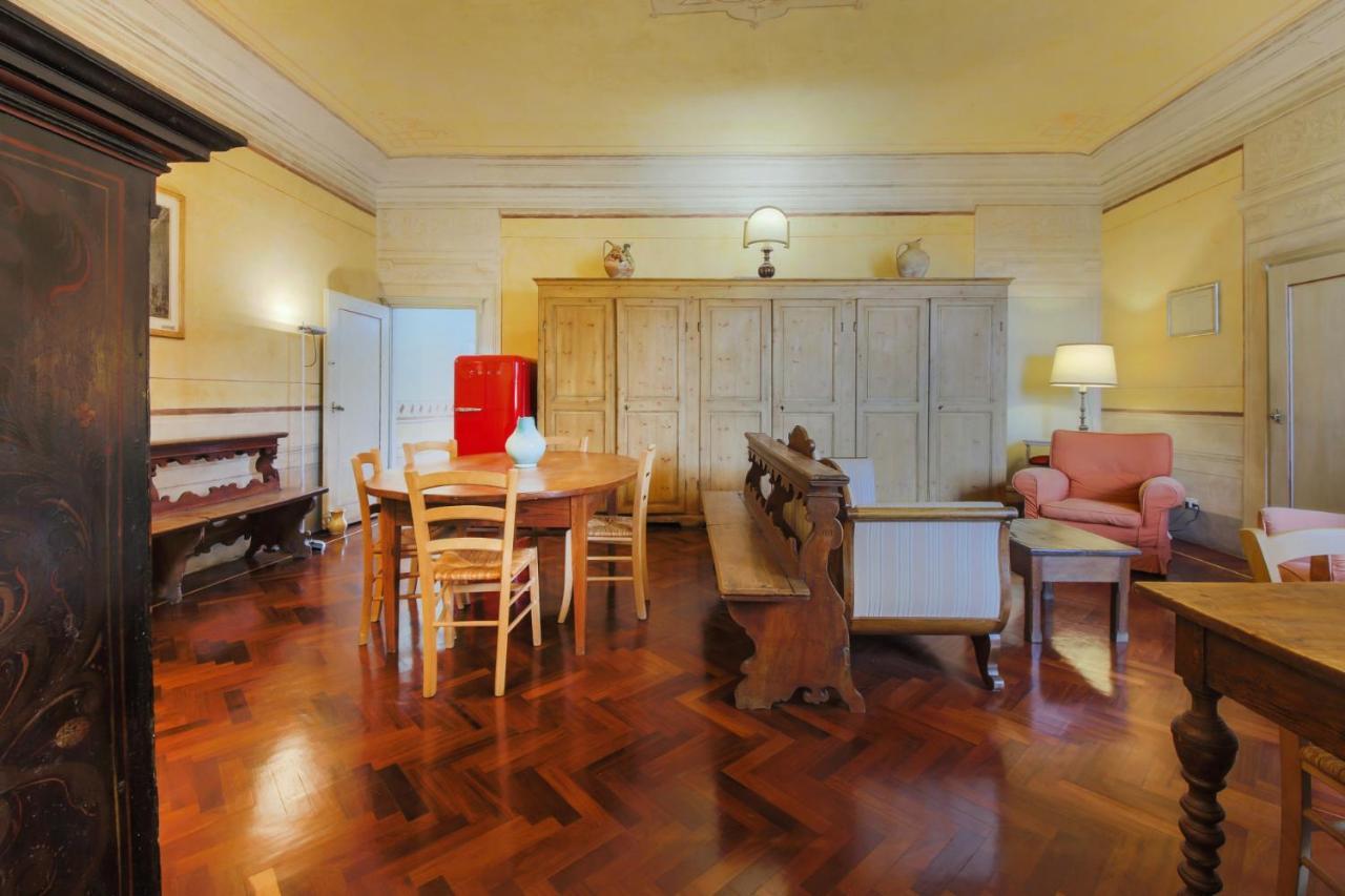 Apartment Florence- Borgo Pinti With Frescoes