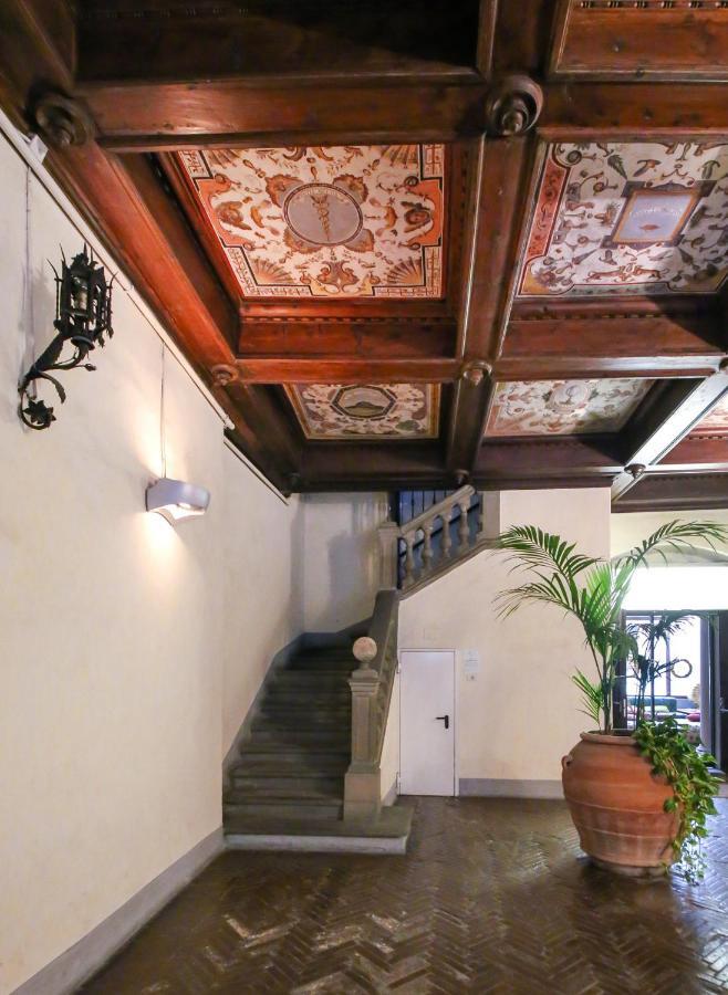 Apartment Florence- Borgo Pinti With Frescoes *