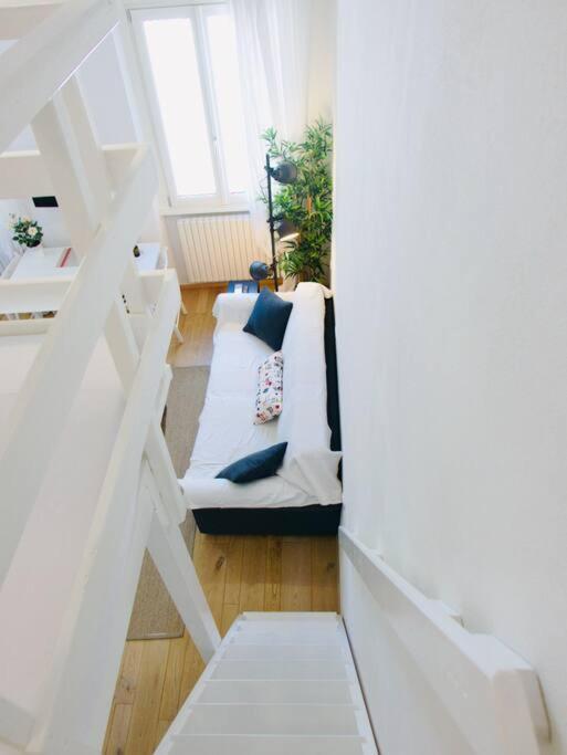 Bright Flat In Oltrarno * Florence