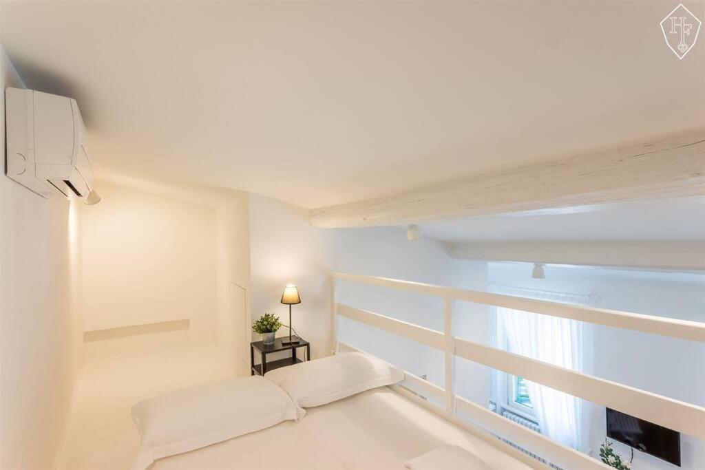 Apartment Bright Flat In Oltrarno