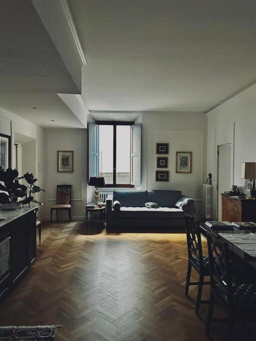 Ottavia, Santa Maria Novella Appartement *