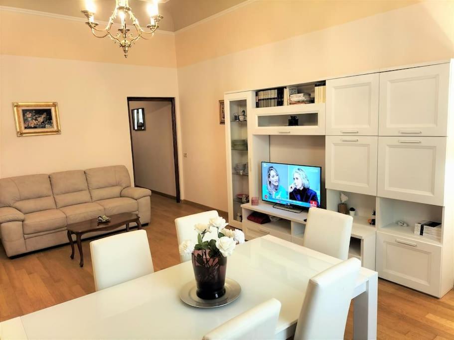 Ghibellina Elegant With 4 Bedrooms Appartement *