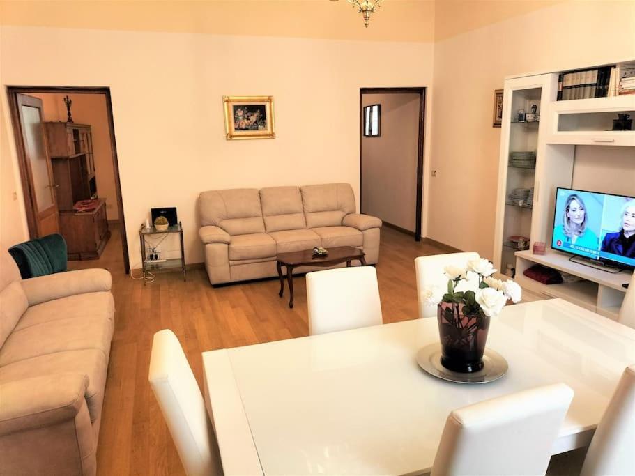 Ghibellina Elegant With 4 Bedrooms Appartement Florence