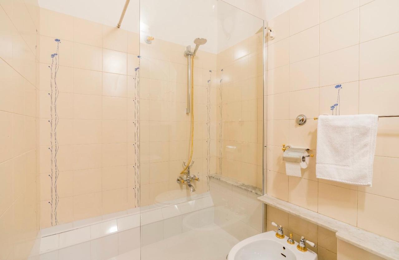 Central And Spacious Apartment Florence