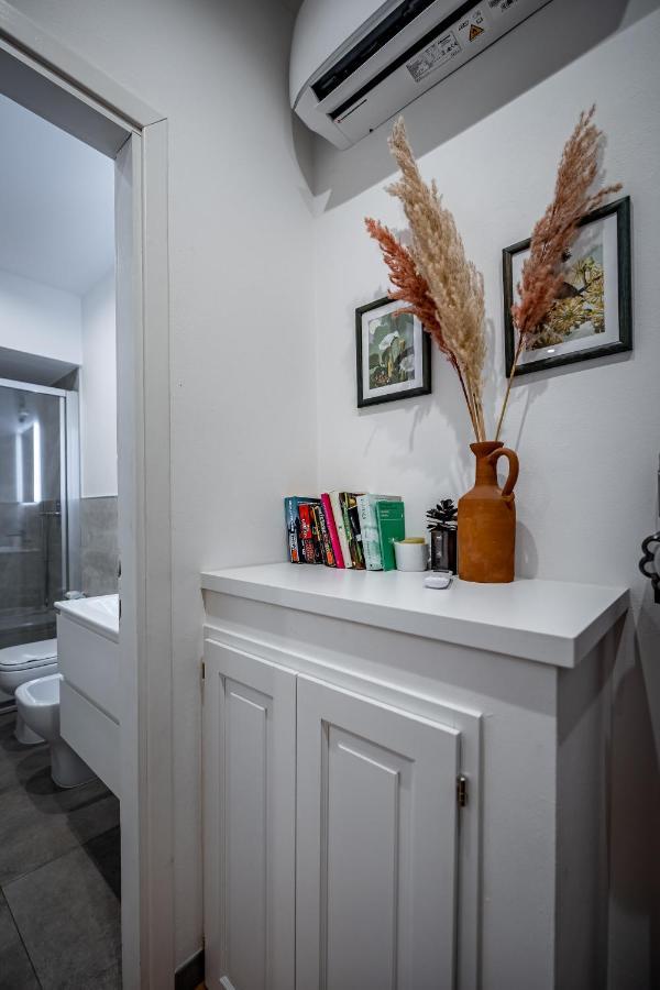 Apartment Roommo Via Dei Pilastri Ambra Florence