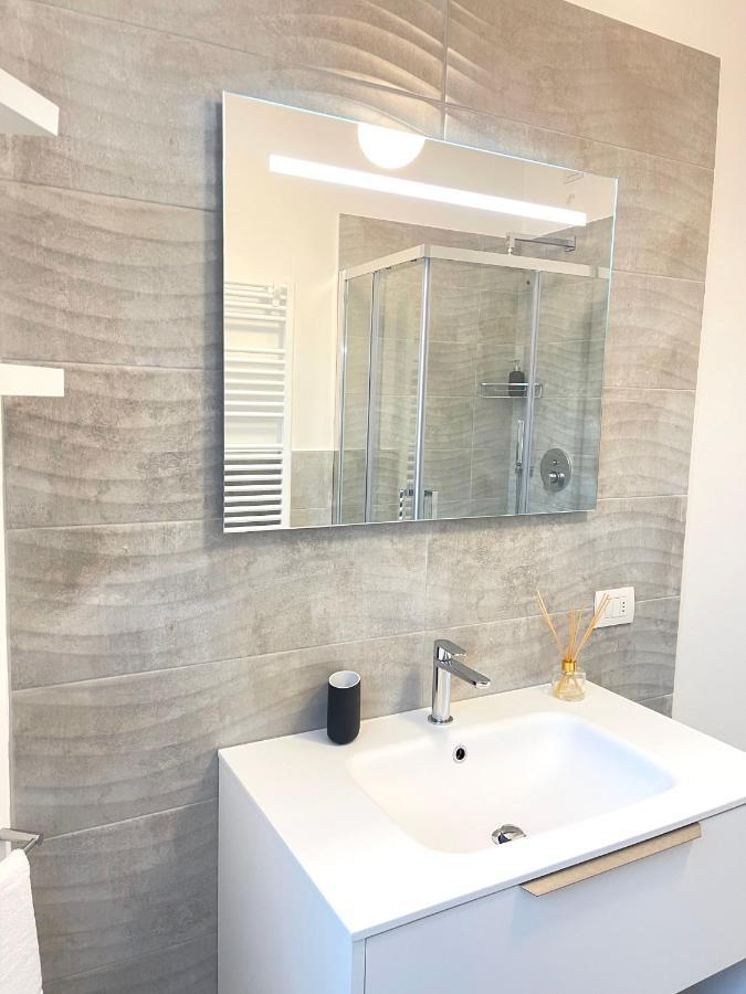 Casa Cavour Brown Apartment Florence