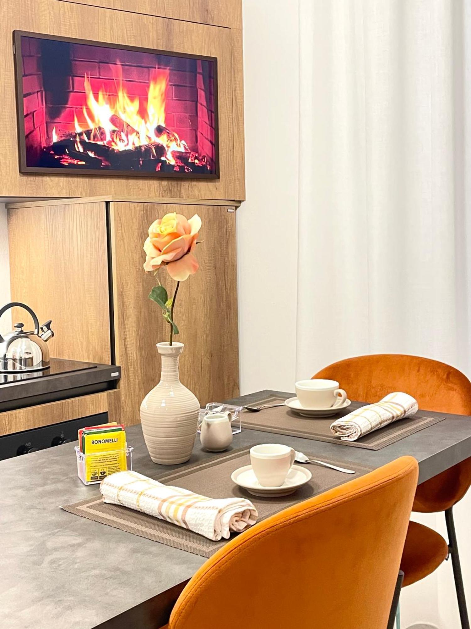 Casa Cavour Brown Apartment Florence