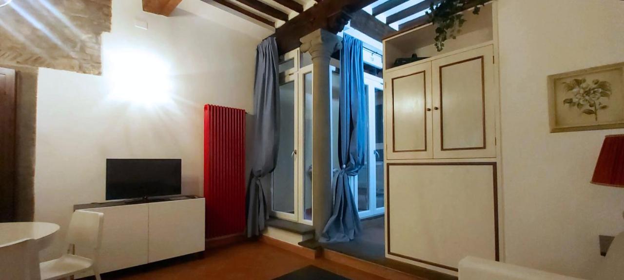 Borgo Allegri Apartment