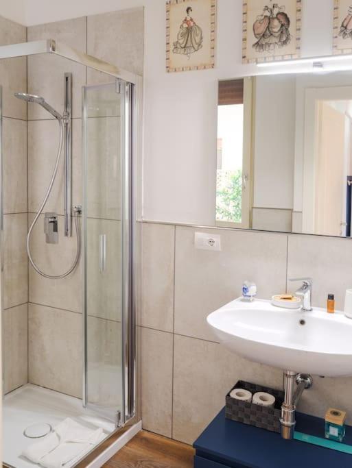 Casa Silvia - Honeymoon Flat With Terrace Florence