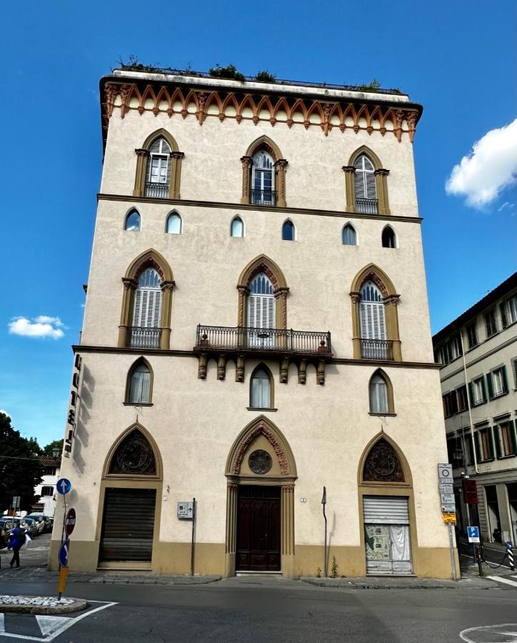 Elegance In The Center Of Florence: Palazzo