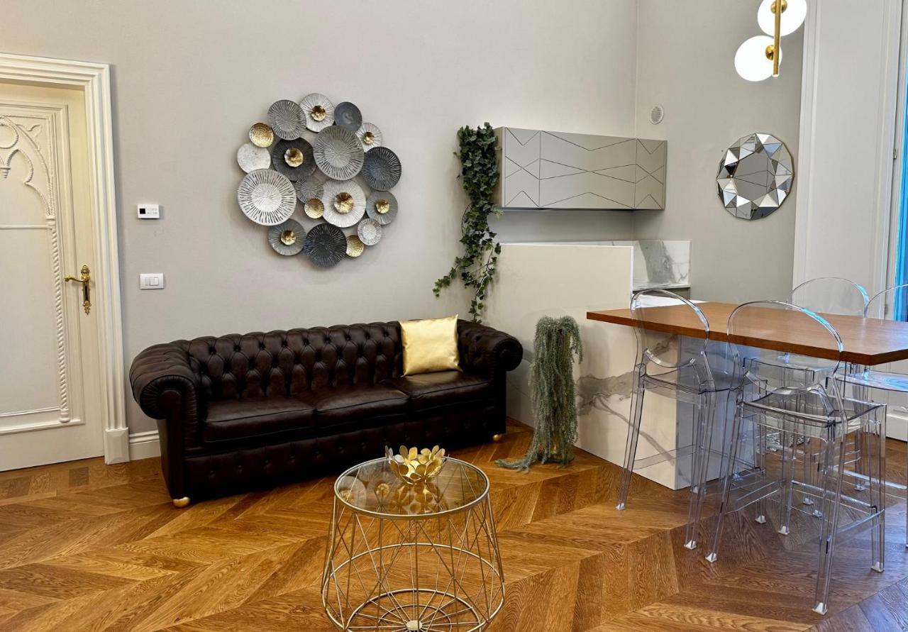 Apartment Elegance In The Center Of Florence: Palazzo