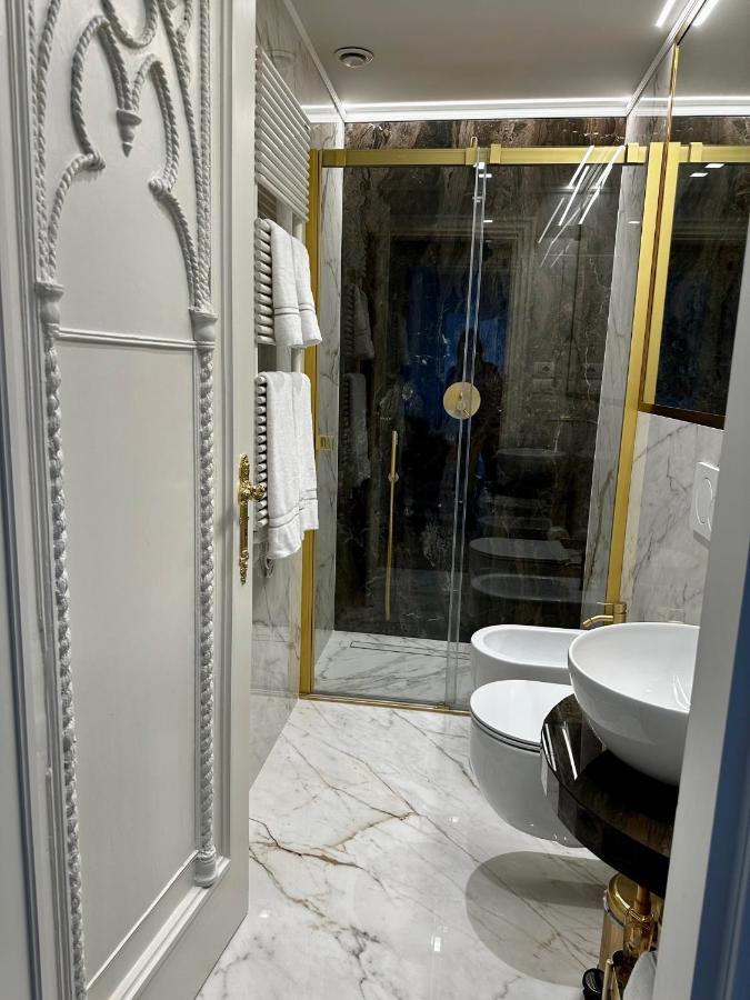 Apartment Elegance In The Center Of Florence: Palazzo *