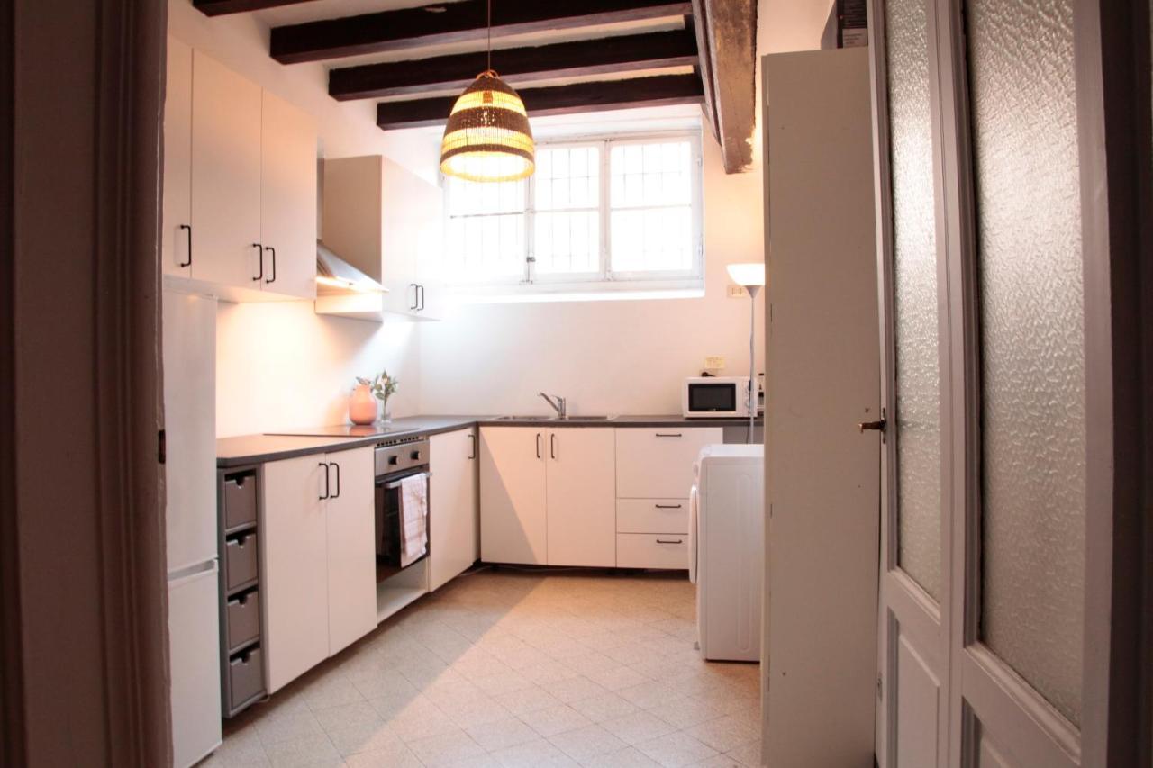Vecchietti 6 Apartment *