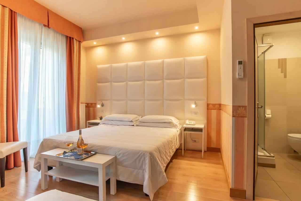 Jane Hotel 3*