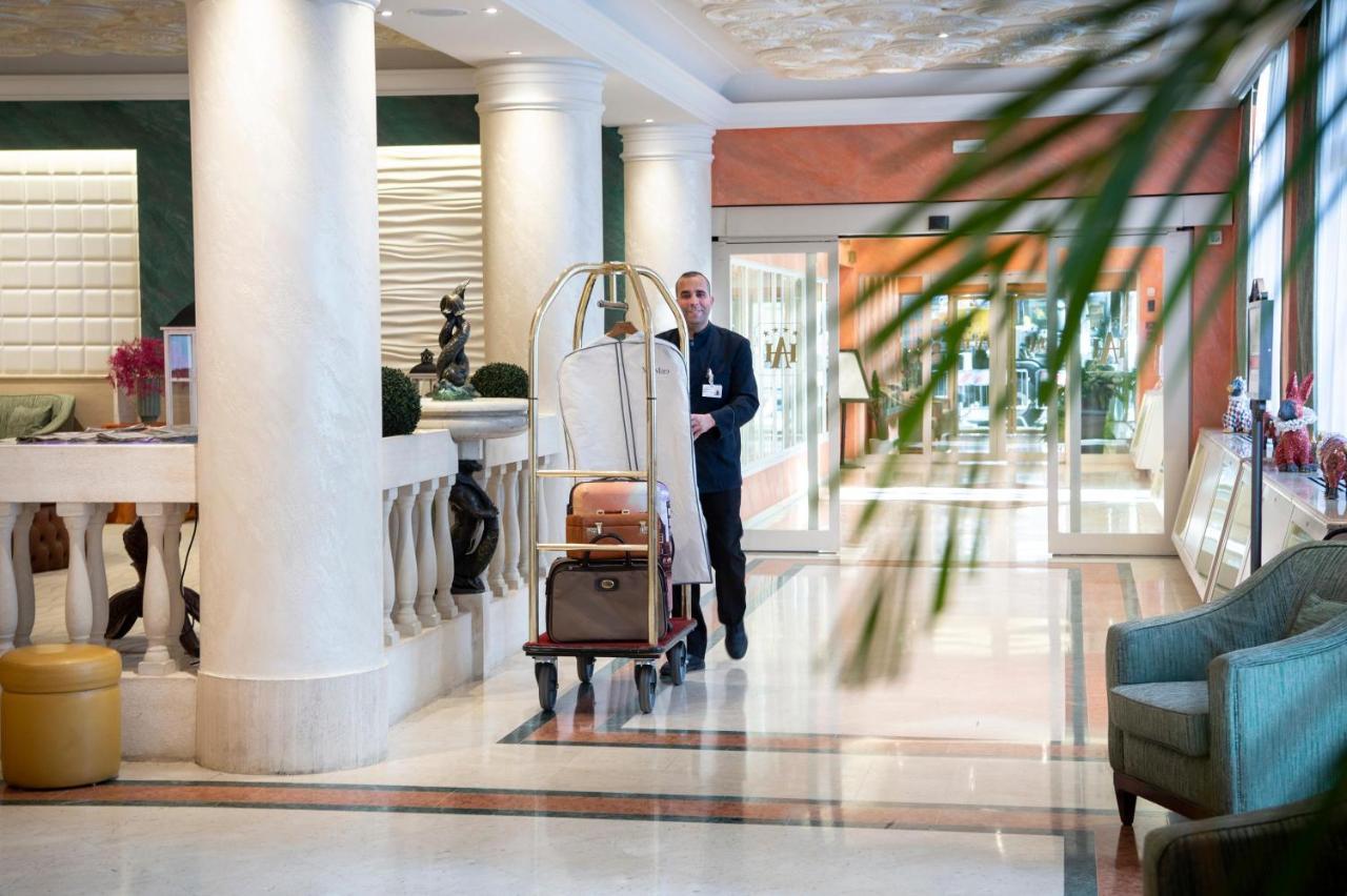 Grand Adriatico 4* Florence