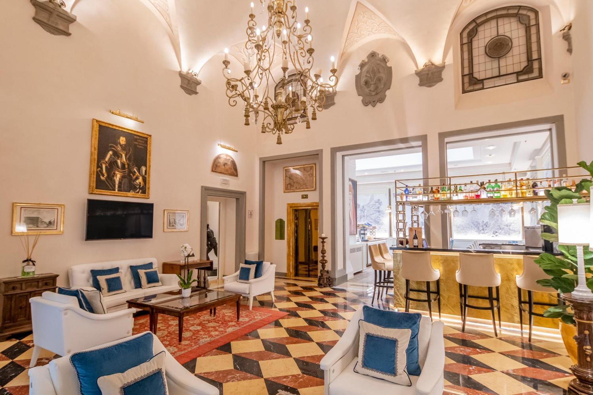 Hotel Golden Tower &